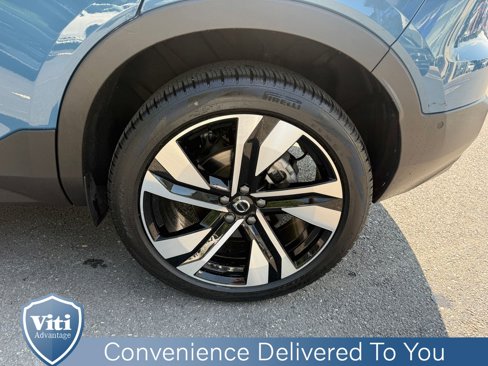 Certified 2024 Volvo XC40 B5 Plus w/ Protection Package Premier image 13