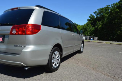 Used 2008 Toyota Sienna LE image 57