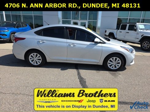 Used 2022 Hyundai Accent SE image 4