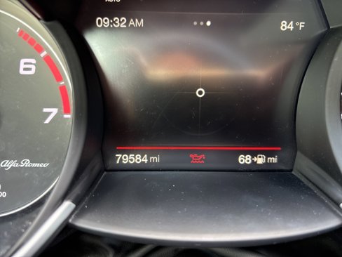 Used 2018 Alfa Romeo Giulia image 31