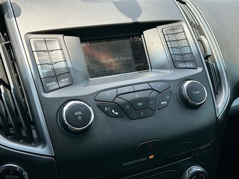 Used 2017 Ford Edge SE image 14