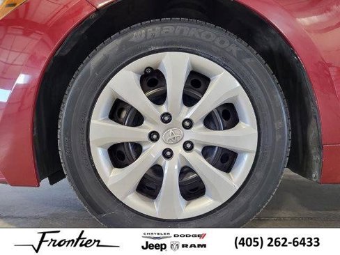 Used 2023 Toyota Corolla LE image 10