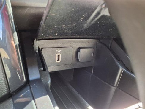 Used 2018 Ford Explorer XLT w/ Equipment Group 202A image 20