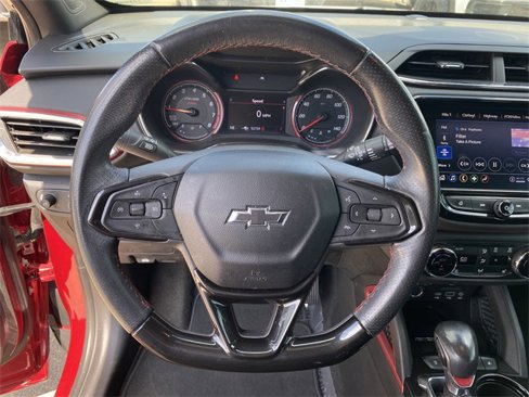 Used 2021 Chevrolet TrailBlazer RS w/ Technology Package image 37