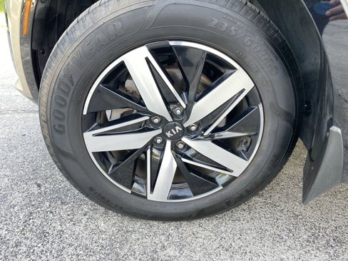 Used 2021 Kia Sorento EX image 46