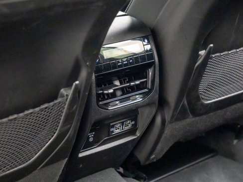 Used 2022 Jeep Grand Cherokee L Laredo image 18