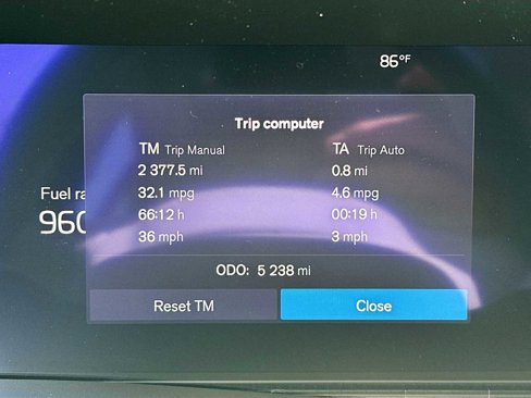 Used 2025 Volvo S60 B5 Core w/ Climate Package image 12
