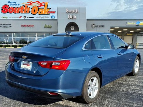 Used 2025 Chevrolet Malibu LS image 3