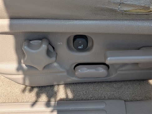 Used 2003 Ford Explorer Eddie Bauer image 21