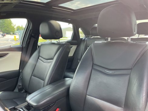 Used 2014 Cadillac XTS Platinum image 11