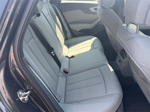 Used 2019 Audi A4 2.0T Premium w/ Convenience Package image 33