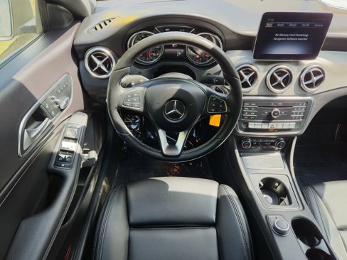 Used 2018 Mercedes-Benz CLA 250 image 21