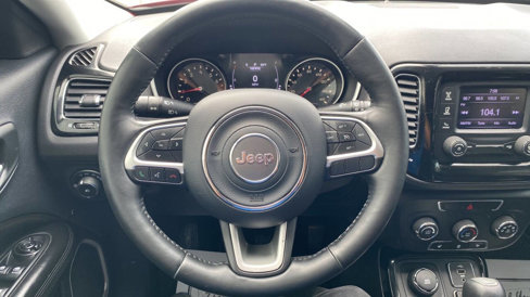 Used 2018 Jeep Compass Latitude image 15