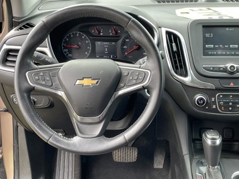 Used 2018 Chevrolet Equinox LT image 18