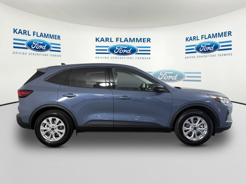 New 2025 Ford Escape Active image 2