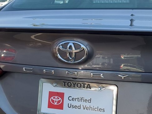 Certified 2019 Toyota Camry SE image 27