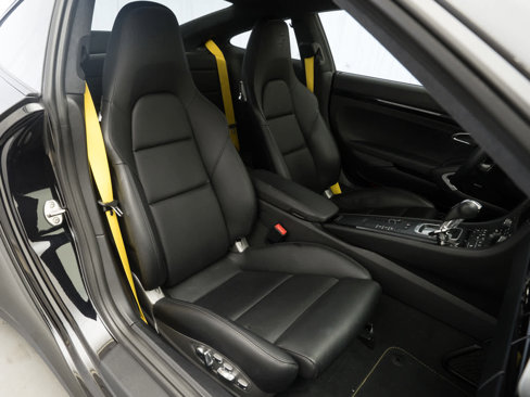 Used 2019 Porsche 911 Turbo S image 14