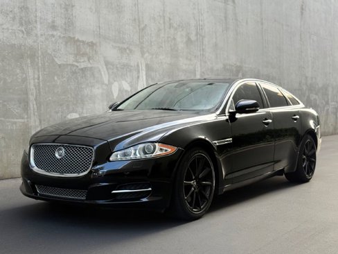 Used 2011 Jaguar XJ image 1