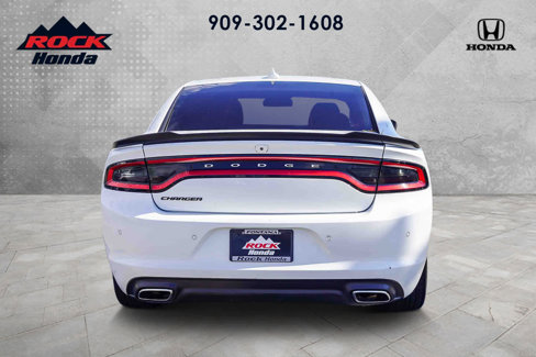 Used 2018 Dodge Charger SXT Plus w/ Blacktop Package image 5