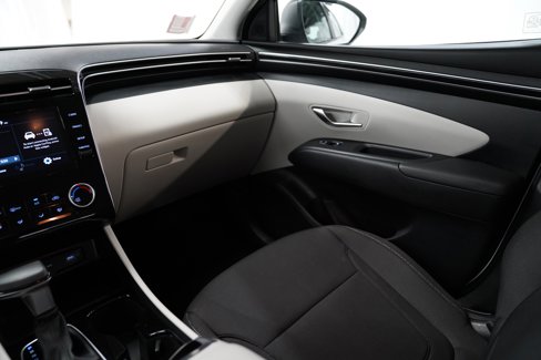 Used 2022 Hyundai Tucson SE image 13