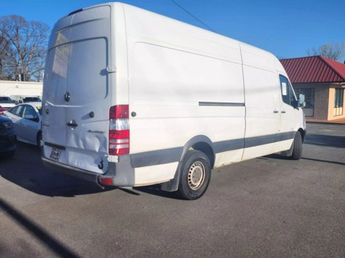 Used 2016 Mercedes-Benz Sprinter 2500 image 7