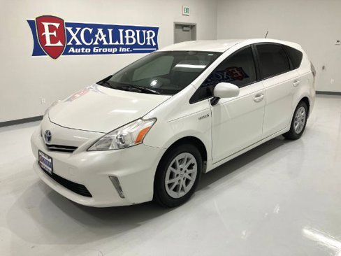 Used 2012 Toyota Prius V Five image 11