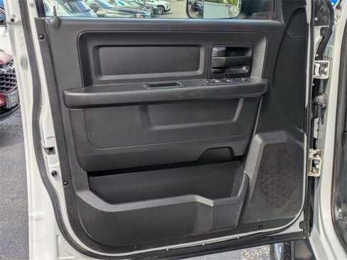 Used 2016 RAM 2500 Tradesman w/ Chrome Appearance Group image 12
