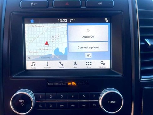 Used 2018 Ford Expedition Max Limited image 16