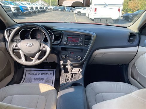 Used 2011 Kia Optima LX image 17