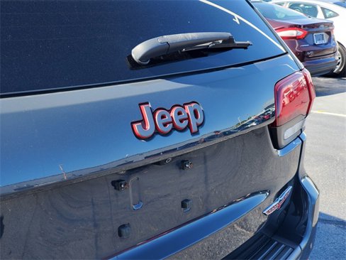 Used 2018 Jeep Grand Cherokee Trailhawk image 28