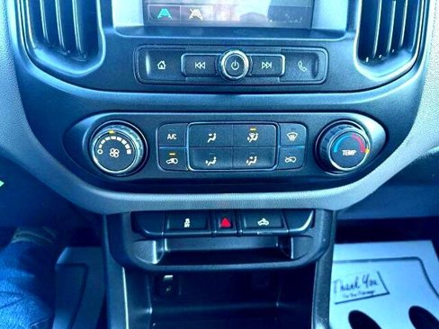 Used 2018 Chevrolet Colorado W/T image 18