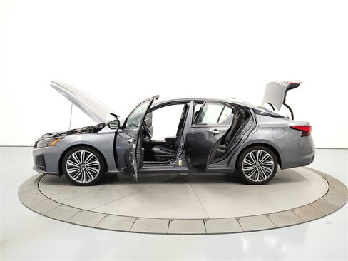 Used 2023 Nissan Altima 2.5 SL image 13