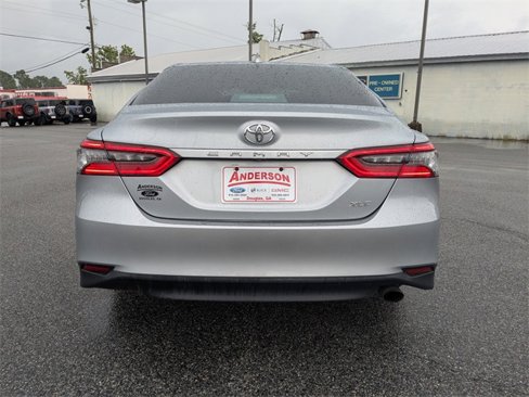 Used 2023 Toyota Camry XLE image 5