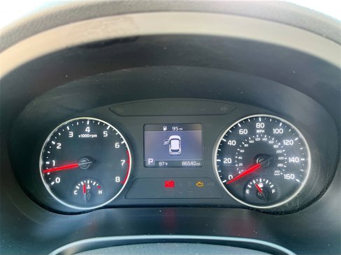Used 2021 Kia Seltos S image 10