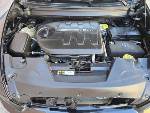 Used 2018 Jeep Cherokee Overland image 16