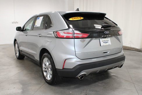 Used 2024 Ford Edge Titanium image 7