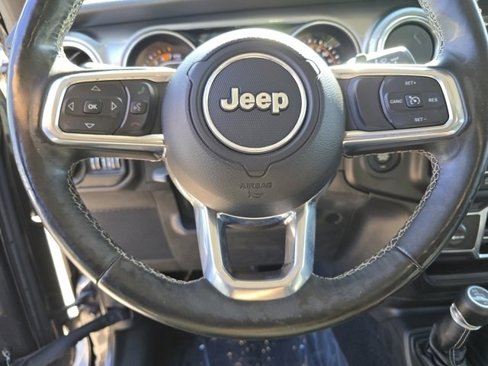 Used 2019 Jeep Wrangler Unlimited Sahara image 36
