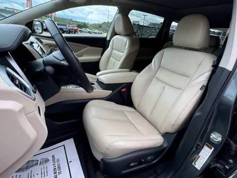 Used 2022 Nissan Murano SL w/ SL Moonroof Package image 16