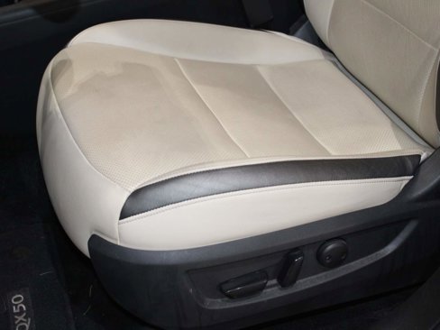 Used 2019 INFINITI QX50 Essential w/ Premium Audio Package image 14