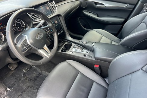 Used 2025 INFINITI QX55 Luxe w/ Cargo Package image 10