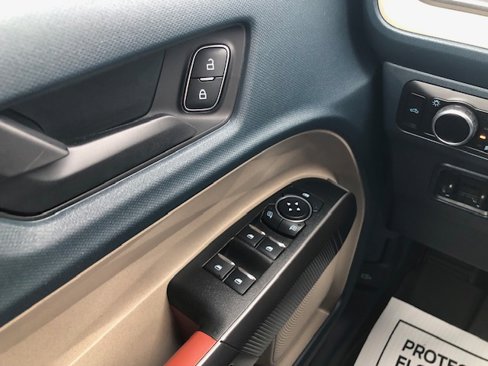 New 2025 Ford Maverick Lariat w/ 4K Tow Package image 26
