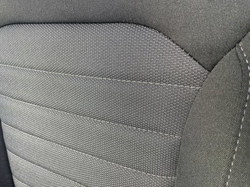 Used 2024 Ford Edge SE w/ Black Appearance Package image 19