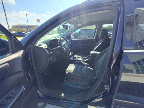 Used 2017 Chevrolet Traverse LT w/ Style and Technology Package image 11
