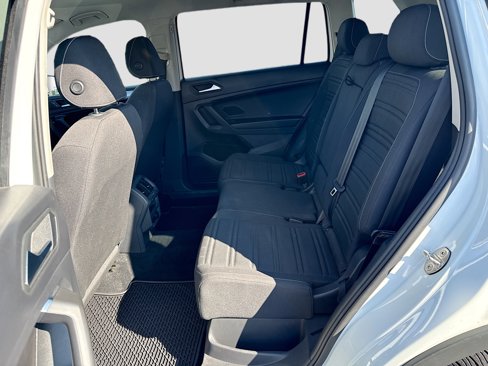 Used 2022 Volkswagen Tiguan S image 23