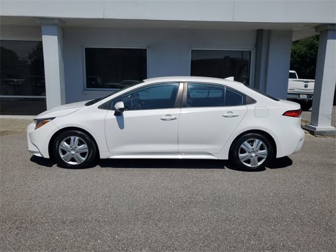 Used 2021 Toyota Corolla LE image 10