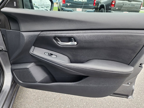 Used 2022 Nissan Sentra S image 24