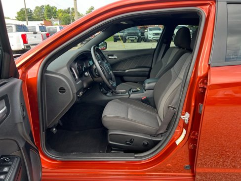 Used 2020 Dodge Charger SXT w/ Blacktop Package image 14