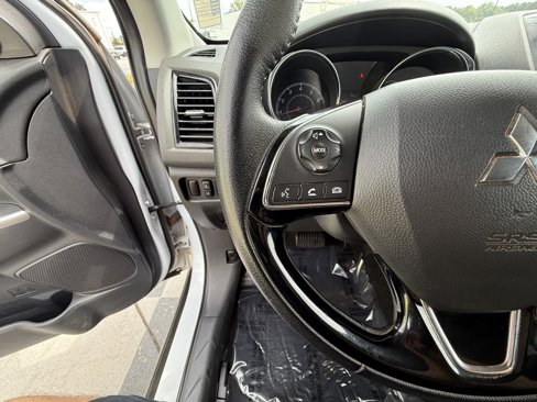 Used 2023 Mitsubishi Outlander Sport SE image 21