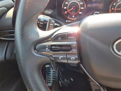 Used 2023 Hyundai Elantra N Line image 11