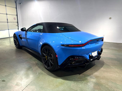Used 2021 Aston Martin V8 Vantage Roadster image 7